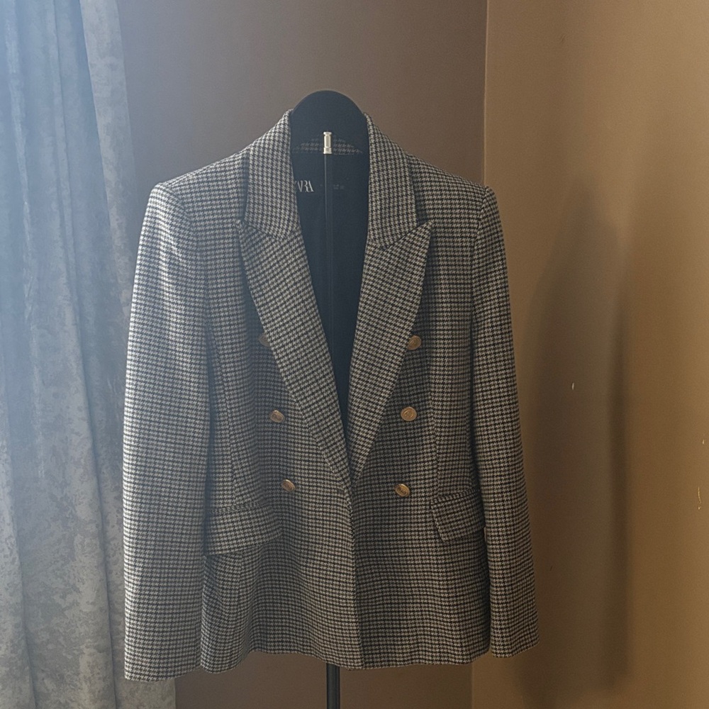 Zara Gray Checkered Blazer with Gold Buttons